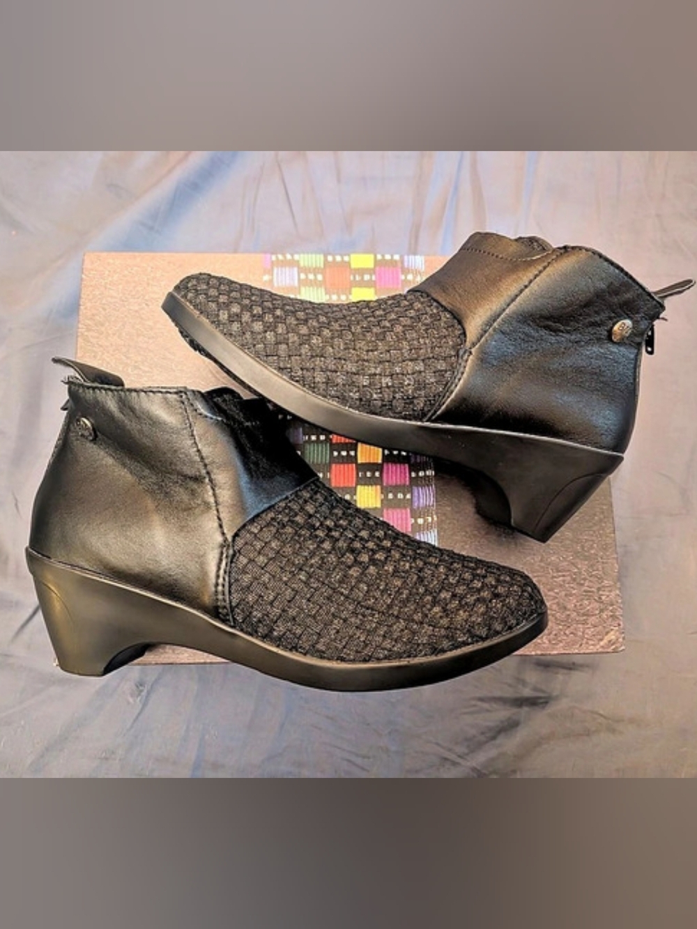 Bernie Mev Zen Celine Black Woven Wedge Bootie Zip Memory Foam EU 37 US 7 NIB
